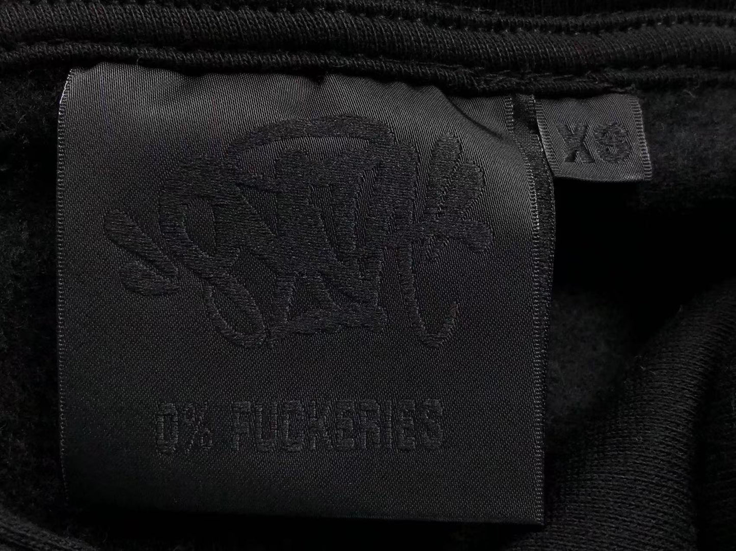 Conjunto Synaworld Logo Black Green