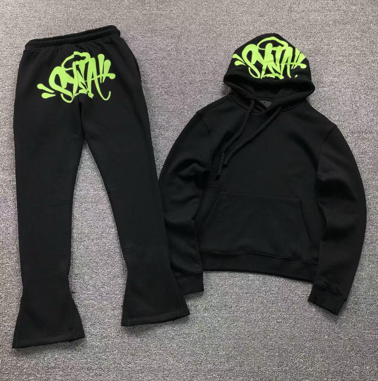 Conjunto Synaworld Logo Black Green