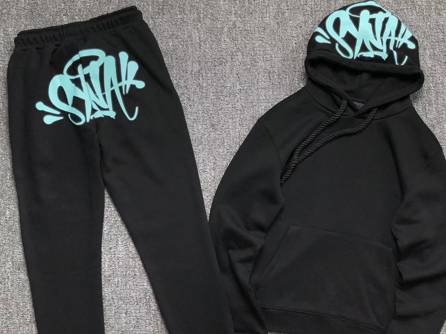 Conjunto Synaworld Logo Preto/Azul
