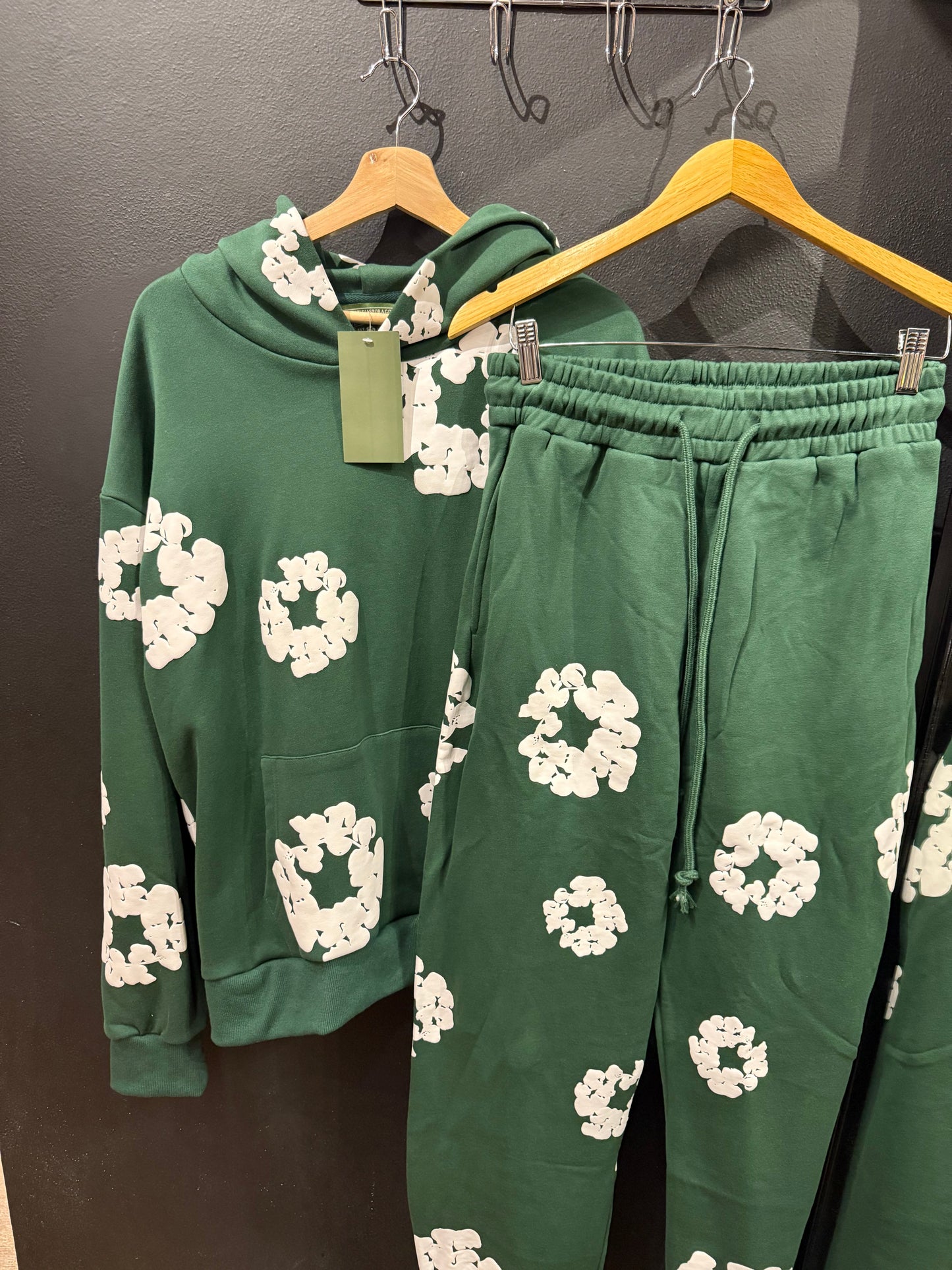 Conjunto Moletom Denim Tears The Cotton Wreath Green