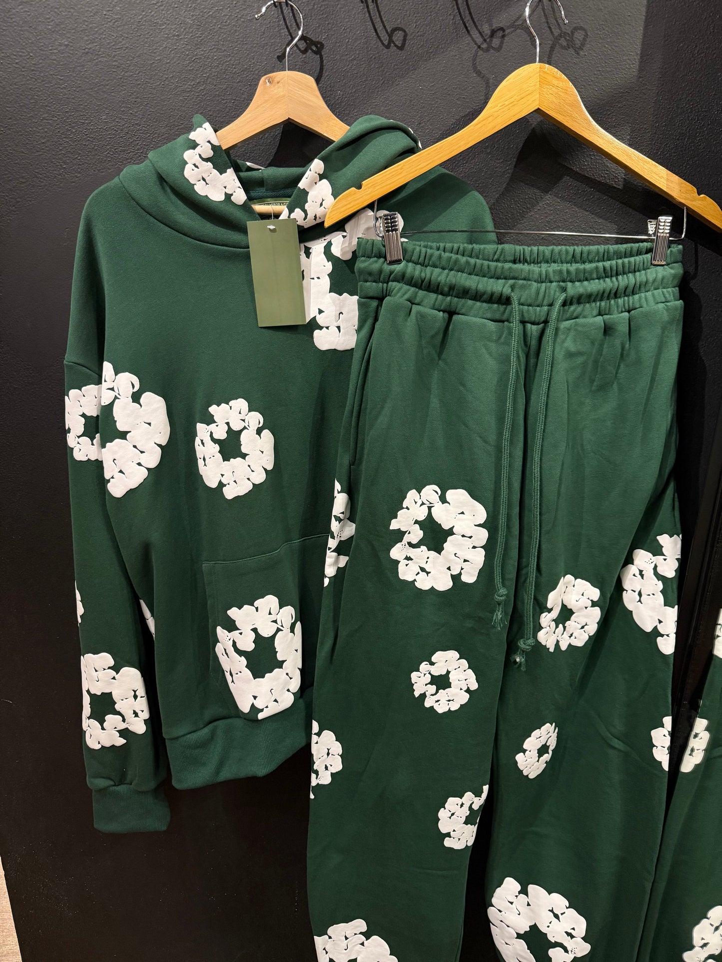 Conjunto Moletom Denim Tears The Cotton Wreath Green