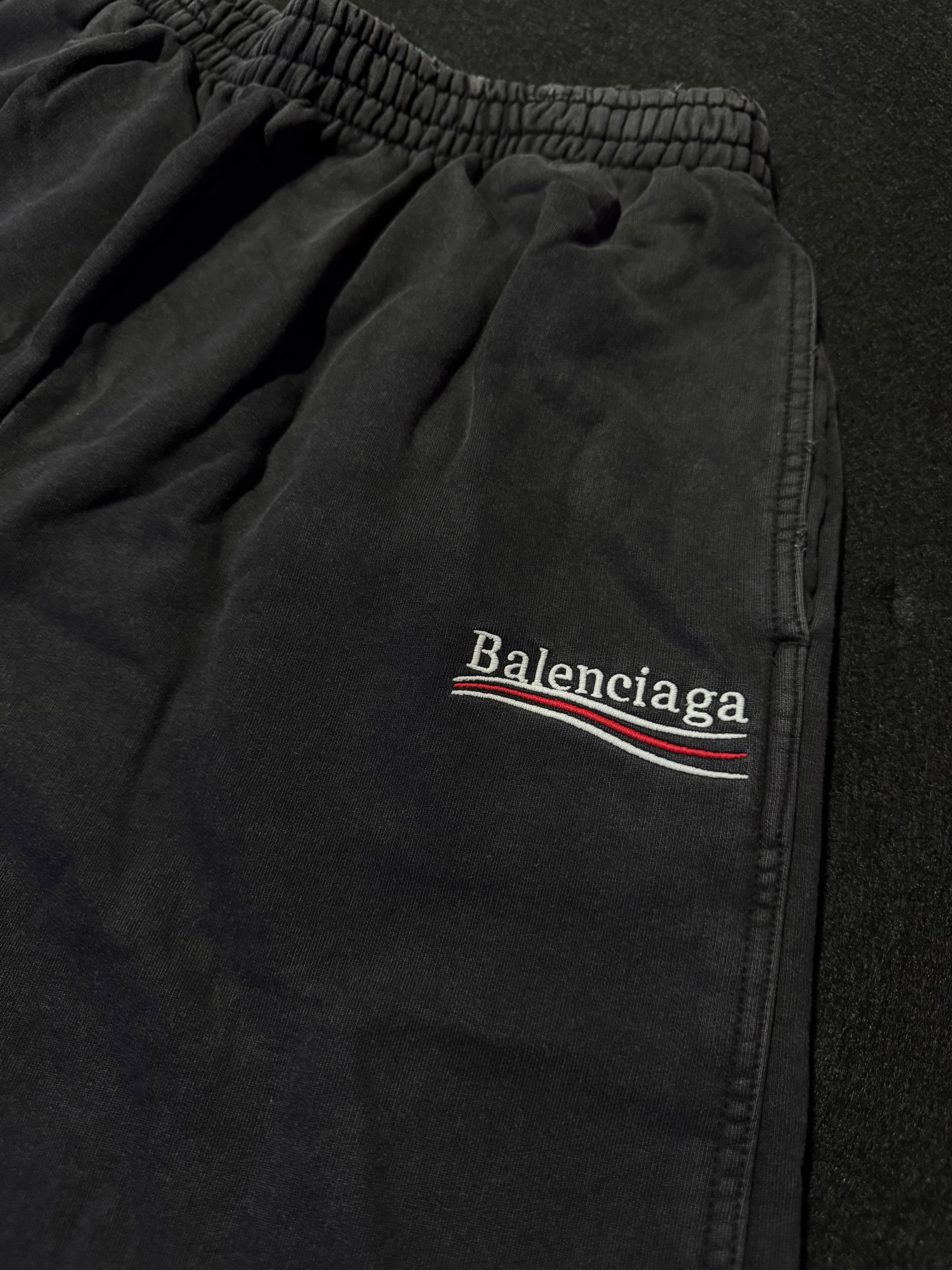 SHORTS BALENCIAGA LOGO EMBROIDERED DISTRESSED BLACK