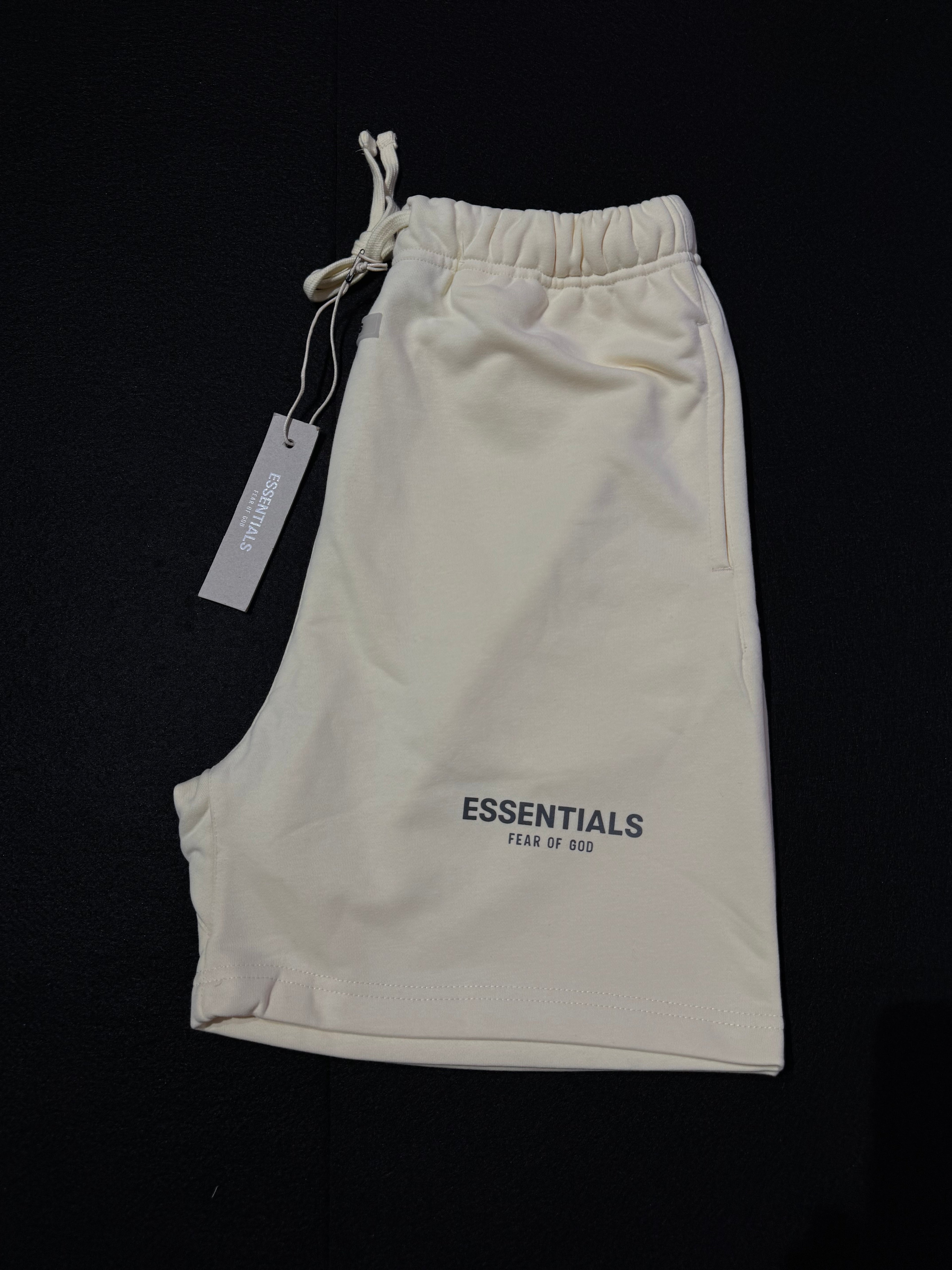 SHORTS FEAR OF GOD ESSENTIALS CREAM
