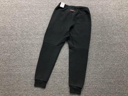 Conjunto Tech Fleece Nike x Syna World