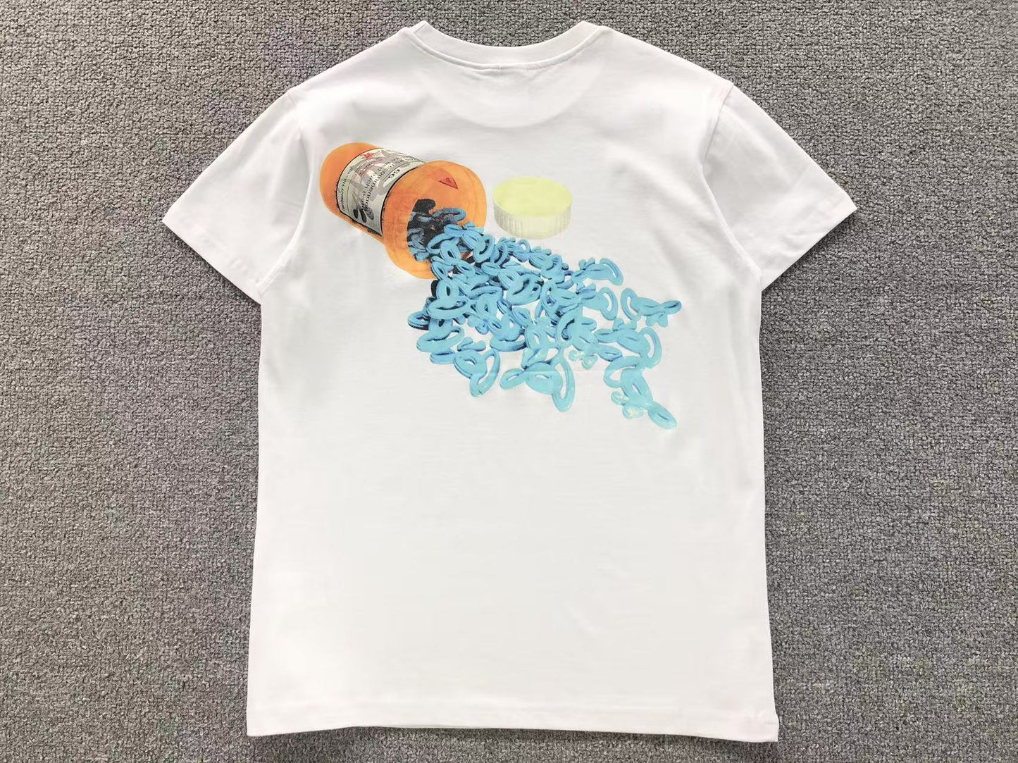 Camiseta Syna World Pill