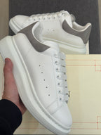 Tênis Alexander McQueen Oversized White and Grey