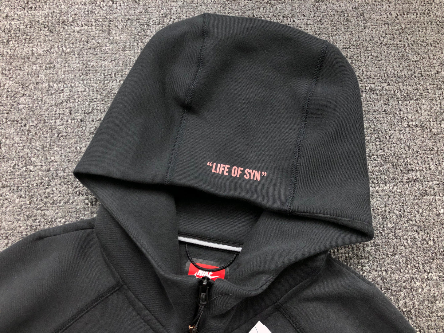 Conjunto Tech Fleece Nike x Syna World
