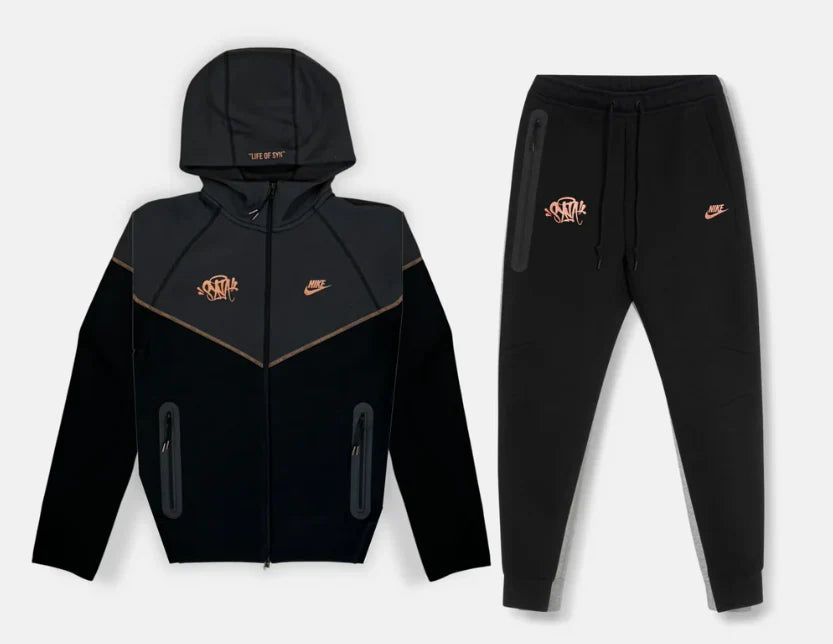 Conjunto Tech Fleece Nike x Syna World