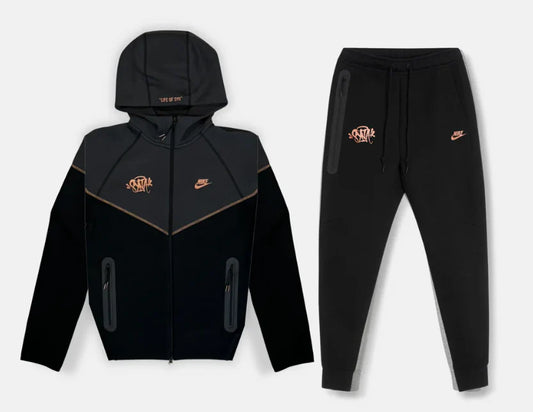 Conjunto Tech Fleece Nike x Syna World