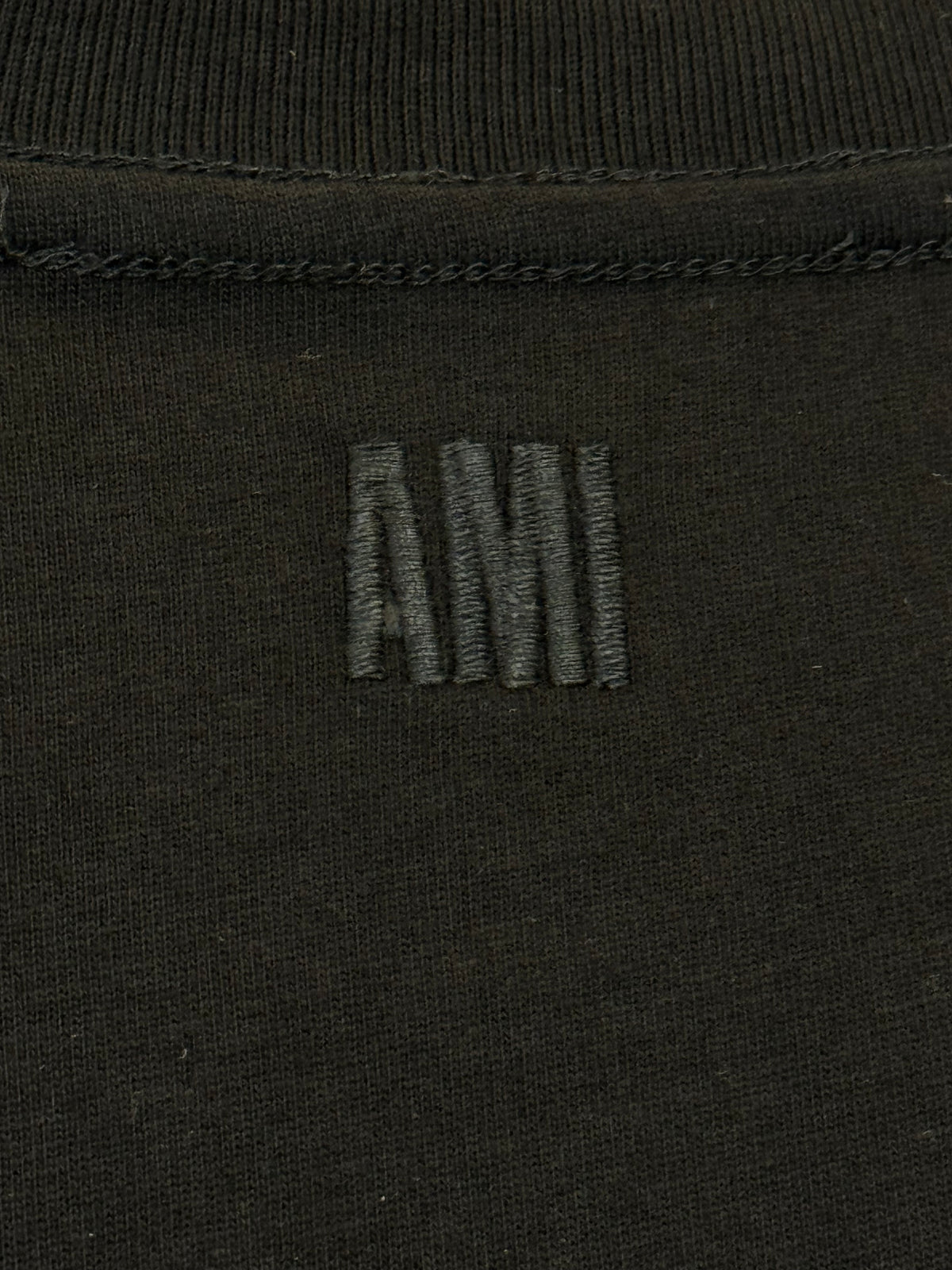 Camiseta Ami Paris “Ami De Coeur” Black