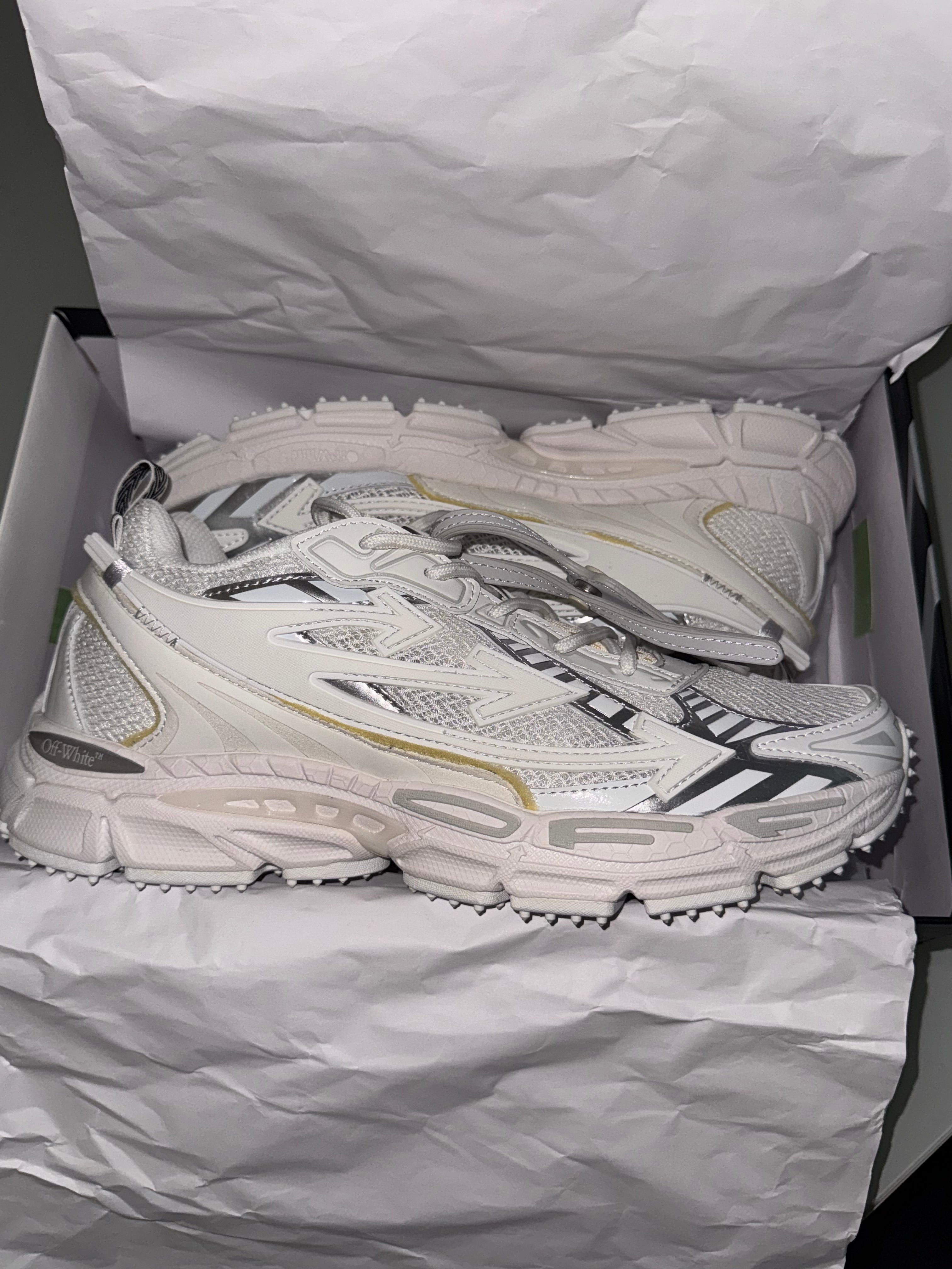 Off-White Be Right Back “White”