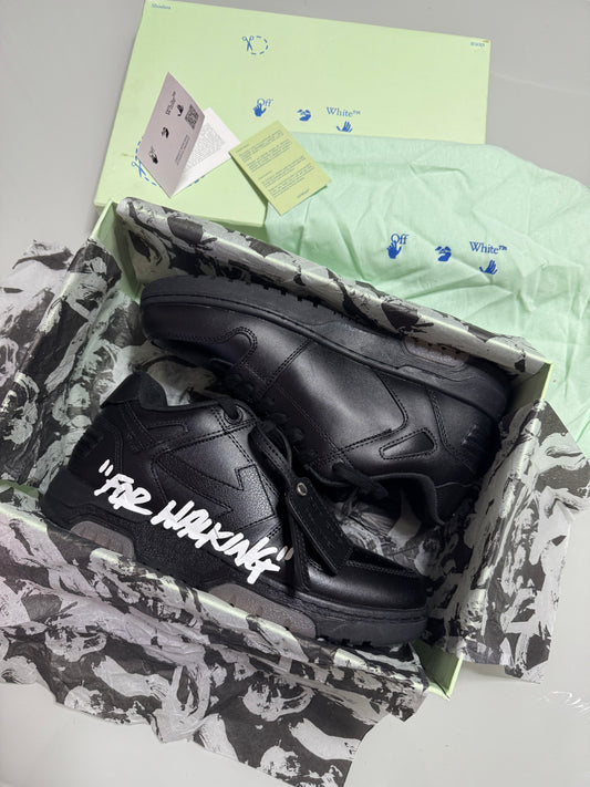 PRONTA ENTREGA - OFF-WHITE OUT OF OFFICE “BLACK WHITE”