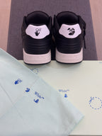 Tênis Off-White Out Of Office Black and White